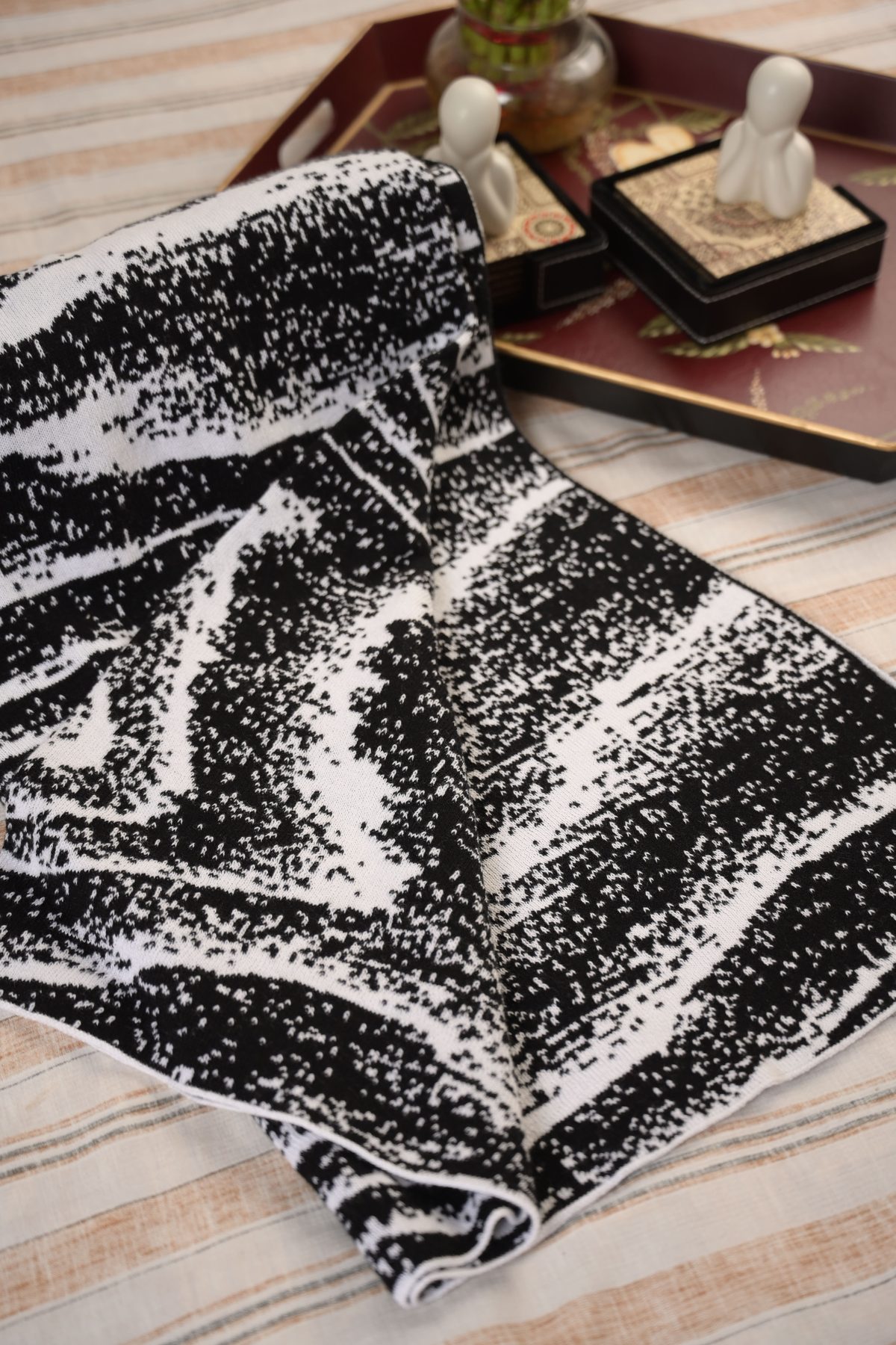 Marble Print Throw